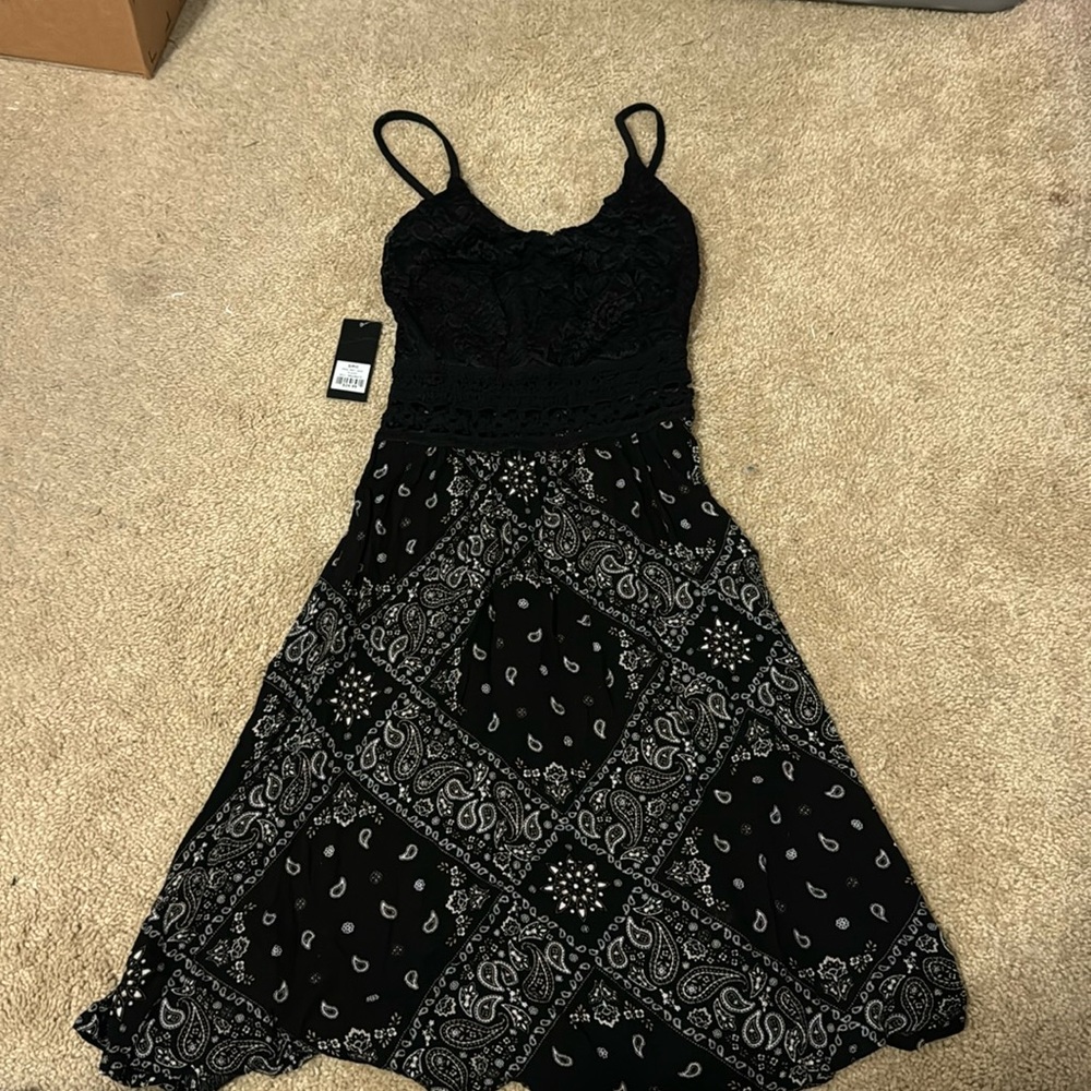 Small street wear society dress